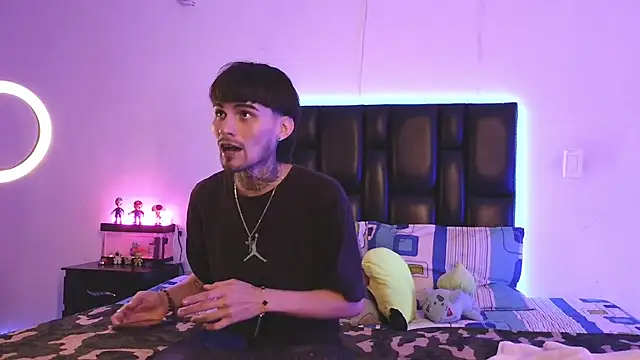 Snapshot of Brutal_Sex_Fucking chatting on October 2025 09:44:01 PM Brutal Sex Fucking online show from October 2025 09:44:01 PM