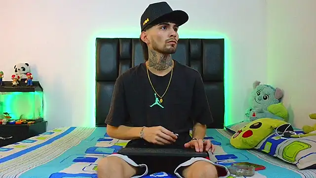 Brutal Sex Fucking online show from June 2026 01:51:02 AM