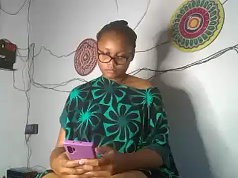 hot-tandy online show from March 2025 05:50:02 PM