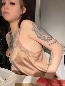 Snapshot of Highschoolpussy chatting on January 2025 02:36:01 AM Highschoolpussy online show from January 2025 02:36:01 AM