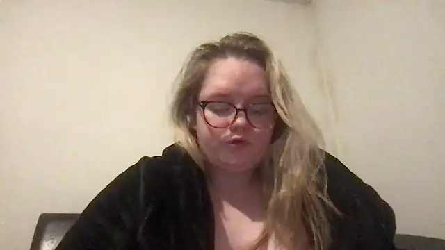 honeyyy24 online show from January 2025 01:08:01 AM