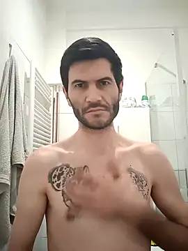Gigolo4040 online show from December 2024 07:25:02 PM
