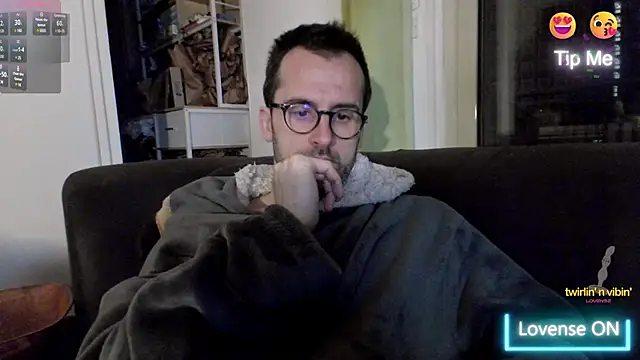 Snapshot of byakkotorra chatting on March 2025 09:24:01 PM byakkotorra online show from March 2025 09:24:01 PM