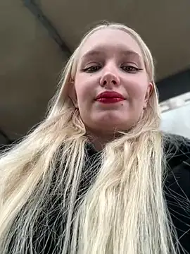 Snapshot of Milkyy_wway chatting on January 2025 10:48:02 AM Milkyy wway online show from January 2025 10:48:02 AM