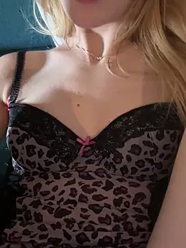 Snapshot of Lolitaxlola chatting on January 2025 02:36:02 PM Lolitaxlola online show from January 2025 02:36:02 PM