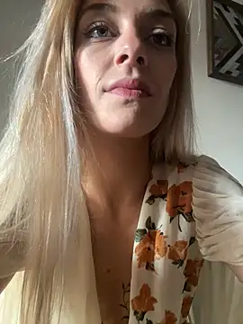 Snapshot of Lolitaxlola chatting on March 2025 03:50:02 PM Lolitaxlola online show from March 2025 03:50:02 PM