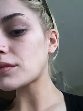 Snapshot of Lolitaxlola chatting on March 2025 05:47:02 PM Lolitaxlola online show from March 2025 05:47:02 PM