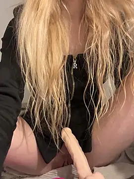 Snapshot of Lolitaxlola chatting on October 2025 02:40:01 PM Lolitaxlola online show from October 2025 02:40:01 PM