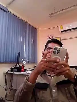 EnriquePersian197 online show from January 2025 04:06:02 PM