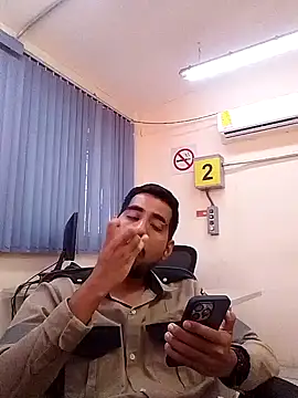 EnriquePersian197 online show from February 2025 06:24:02 PM