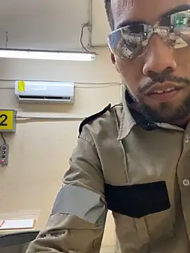 EnriquePersian197 online show from September 2025 01:30:01 AM