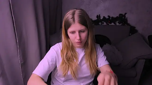 kirraa  online show from January 2025 09:08:02 PM