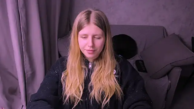 kirraa  online show from January 2025 07:58:02 PM