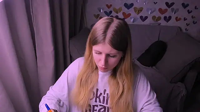 kirraa  online show from February 2025 01:47:02 AM