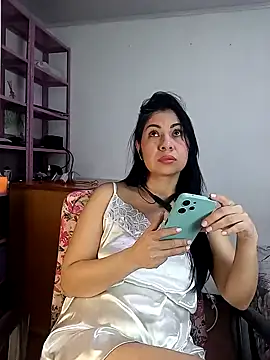 saralunabella online show from January 2025 11:16:02 PM