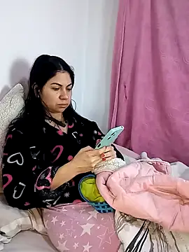 saralunabella online show from January 2025 11:04:02 AM