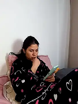 saralunabella online show from January 2025 04:56:01 AM