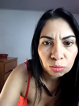 saralunabella online show from February 2025 09:29:02 PM