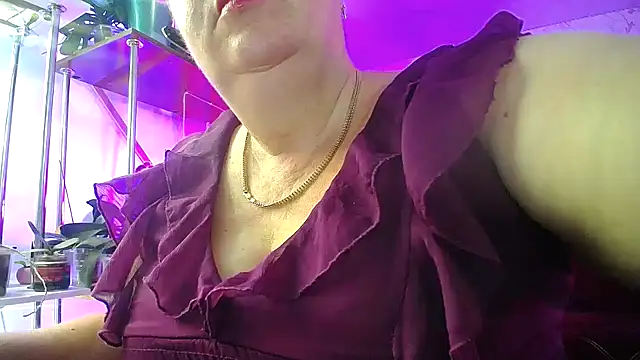  Sweet Woman online show from September 2025 04:01:01 AM