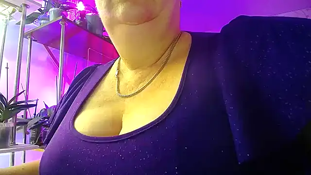  Sweet Woman online show from October 2025 04:22:02 AM