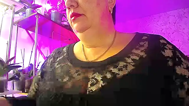  Sweet Woman online show from October 2025 04:24:01 AM