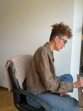 lavaldez online show from April 2026 11:04:02 AM