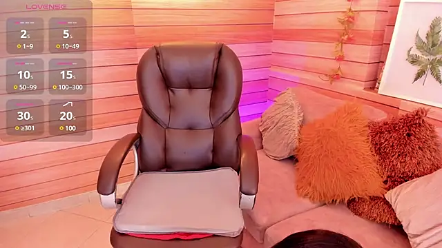 marien thomson  online show from February 2025 03:23:01 AM