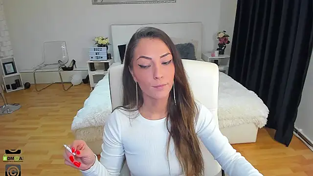 AnyaHills online show from February 2025 12:08:01 PM