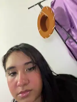 melyescobar online show from January 2025 12:07:02 PM