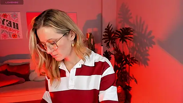 LadyIzabel online show from February 2026 02:46:01 PM