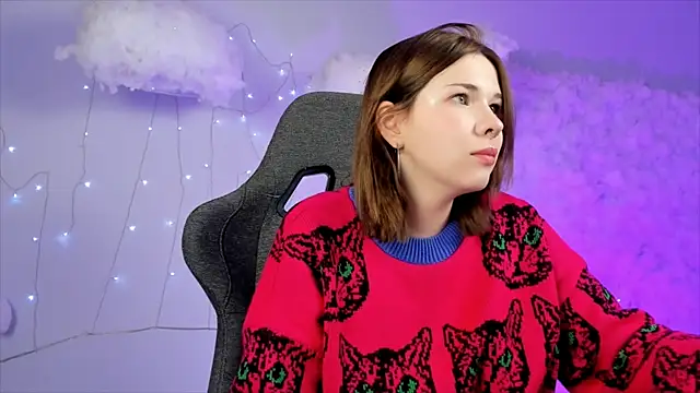 Snapshot of AliceSunday chatting on February 2025 02:13:02 PM AliceSunday online show from February 2025 02:13:02 PM