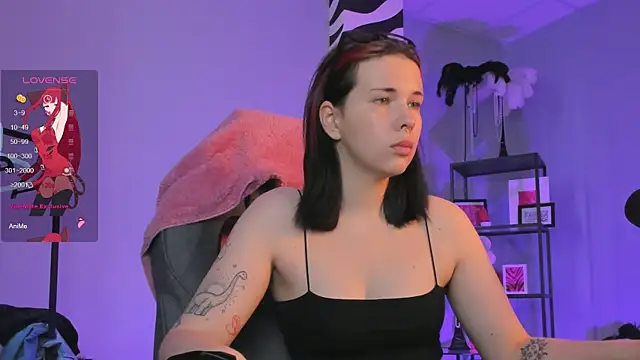 Snapshot of AliceSunday chatting on September 2025 10:05:02 AM AliceSunday online show from September 2025 10:05:02 AM
