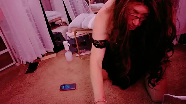 NinasNylonz online show from November 2025 04:18:02 PM