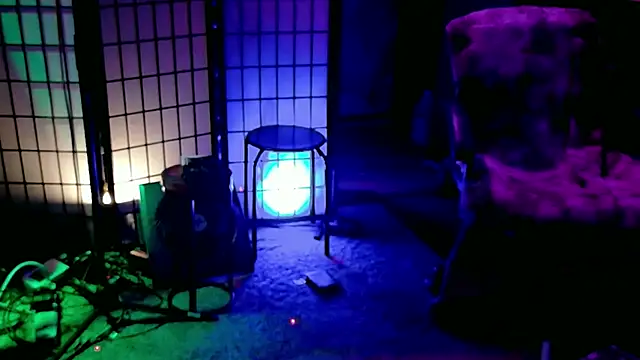 NinasNylonz online show from December 2025 02:45:02 PM