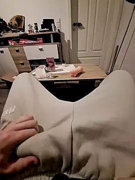 Kevindauerhorny online show from December 2024 06:14:01 PM