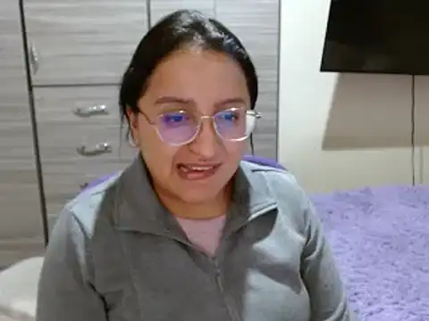 Snapshot of Nia-Cop chatting on January 2025 03:40:01 AM Nia-Cop online show from January 2025 03:40:01 AM