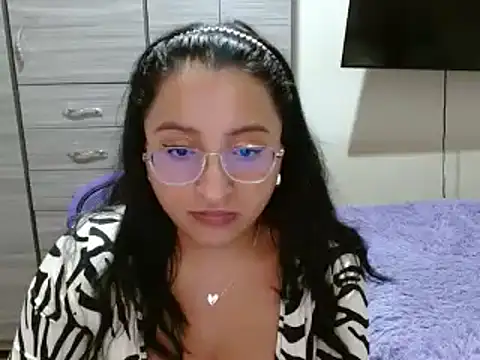 Snapshot of Nia-Cop chatting on January 2025 11:22:02 PM Nia-Cop online show from January 2025 11:22:02 PM