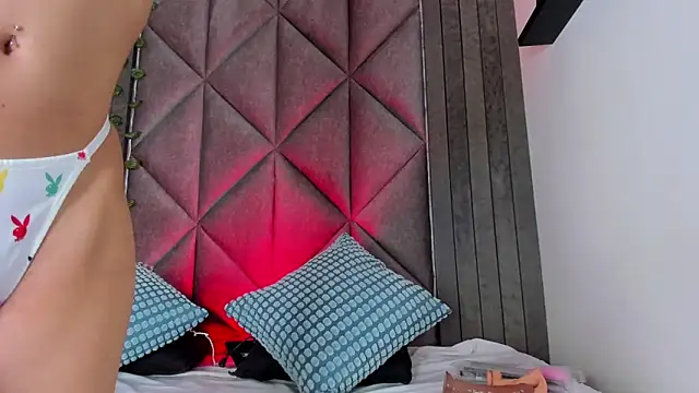 BriaConner  online show from February 2026 02:49:02 AM