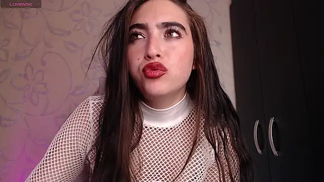 Arii vega  online show from January 2025 09:36:01 PM