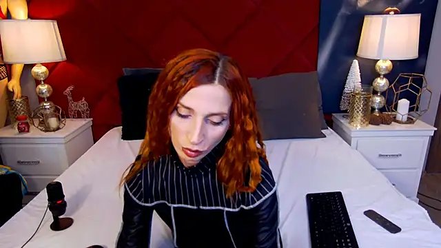 MinnieDrew online show from December 2025 08:07:02 PM