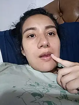 Hellen Alex online show from May 2026 01:18:01 PM