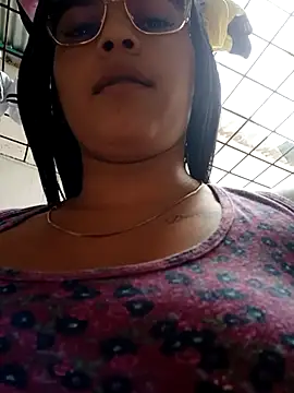 Snapshot of naughty-girl01 chatting on February 2025 01:29:01 PM naughty-girl01 online show from February 2025 01:29:01 PM