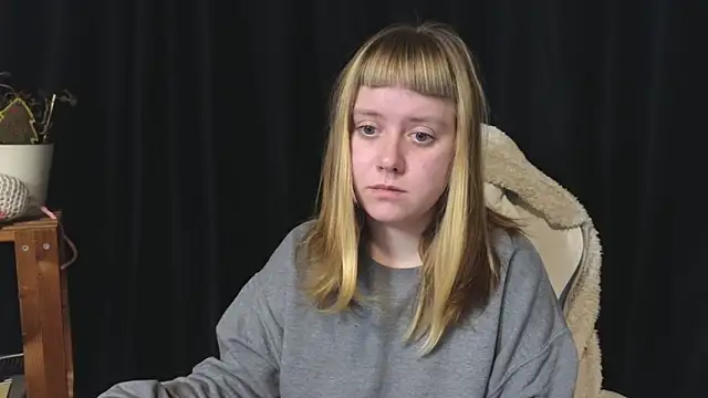 June shy0 online show from November 2025 07:41:02 AM