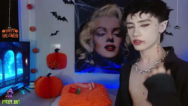 maxiy 001 online show from October 2025 06:01:01 AM