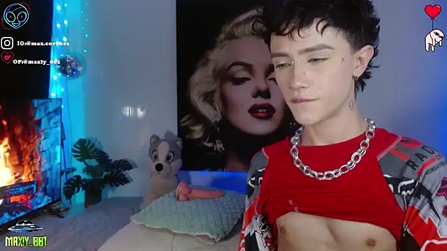 maxiy 001 online show from February 2026 03:18:01 AM