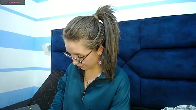  isaabellaa online show from January 2025 05:43:02 PM