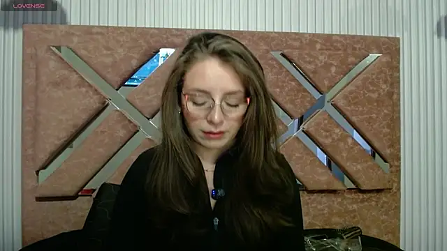 Snapshot of _isaabellaa chatting on June 2026 12:20:02 PM isaabellaa online show from June 2026 12:20:02 PM