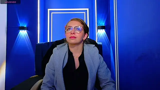 Snapshot of _isaabellaa chatting on June 2026 03:27:01 PM isaabellaa online show from June 2026 03:27:01 PM