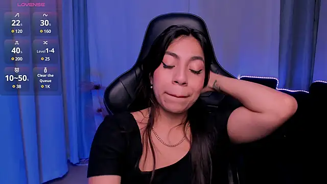 Snapshot of Mia_Gothzx chatting on January 2025 01:09:01 PM Mia Gothzx online show from January 2025 01:09:01 PM