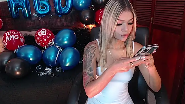 Celeste sanz online show from February 2025 05:07:02 PM